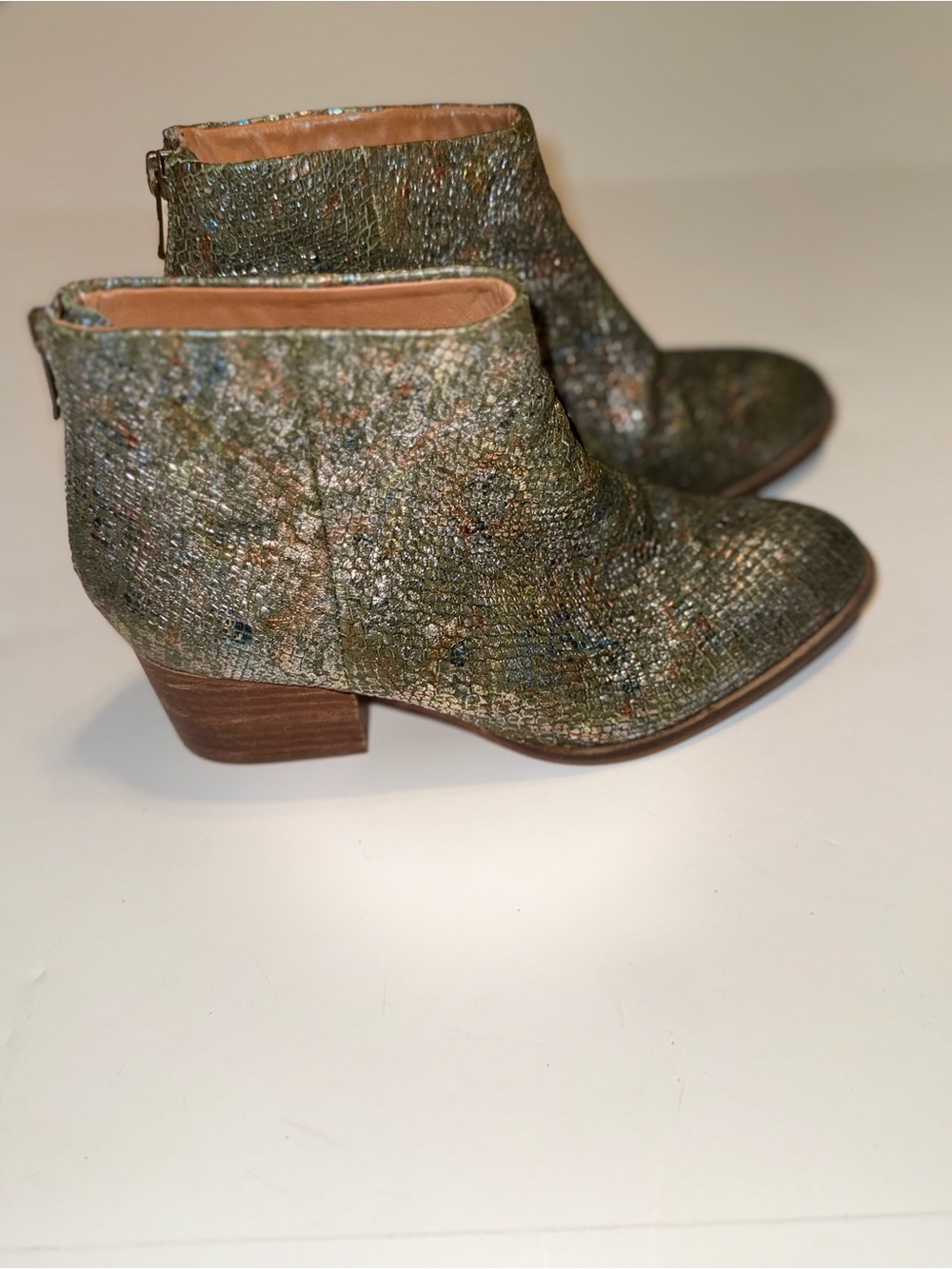 Seychelles Anthropologie Floodplain Exotic Green Multi Leather Snake Bootie Sz 7